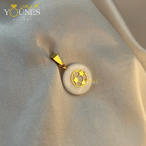 تصویر دوم آویز طلا صدفی توپ 1.5cm